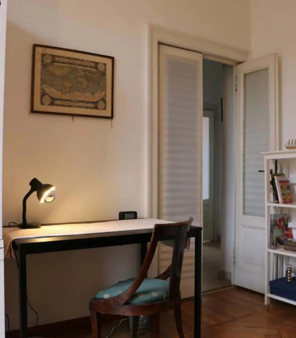 Lili House Apartment Milan Homestay